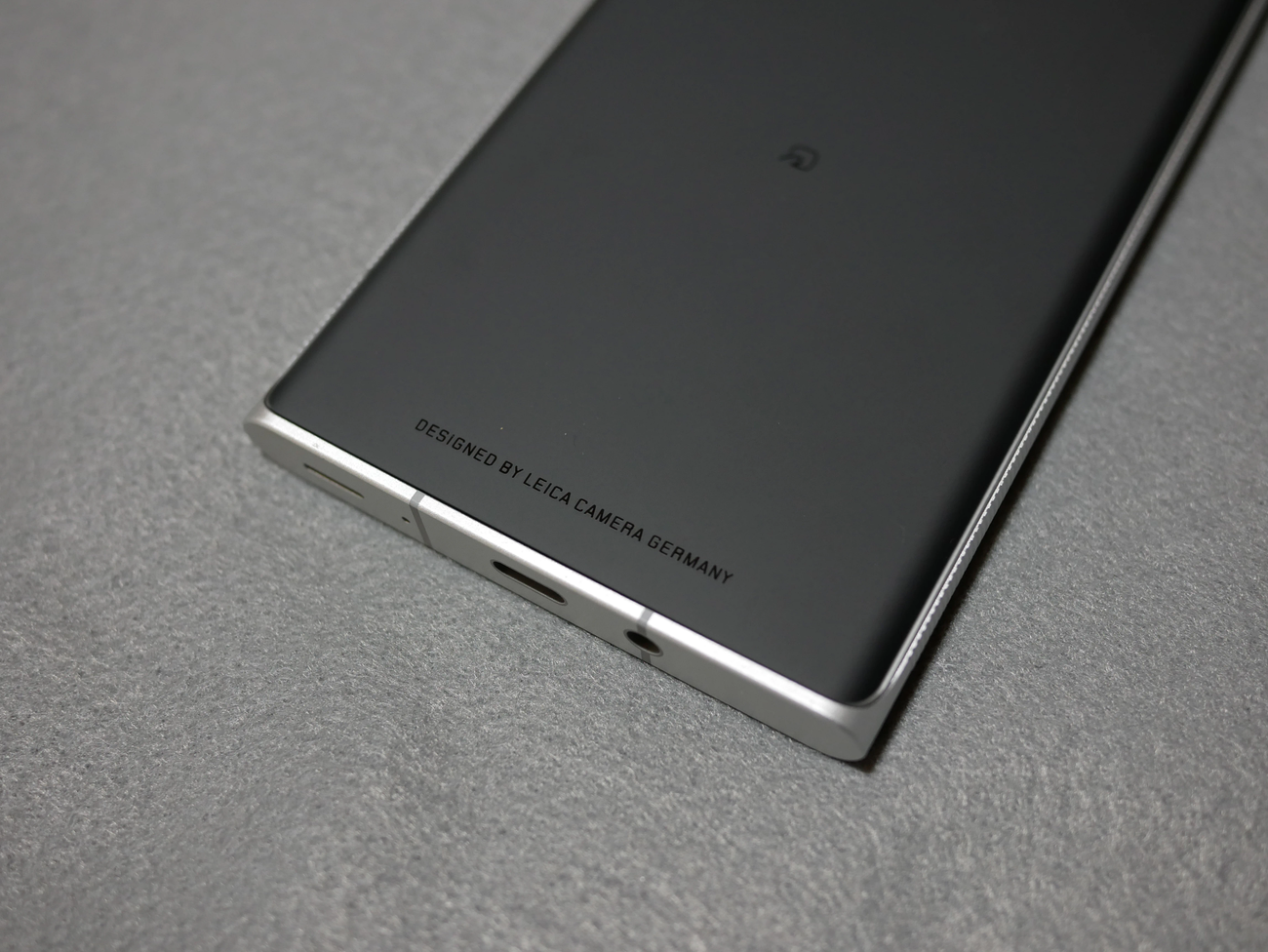 DESIGNED BY LEICA CAMERA GERMANY