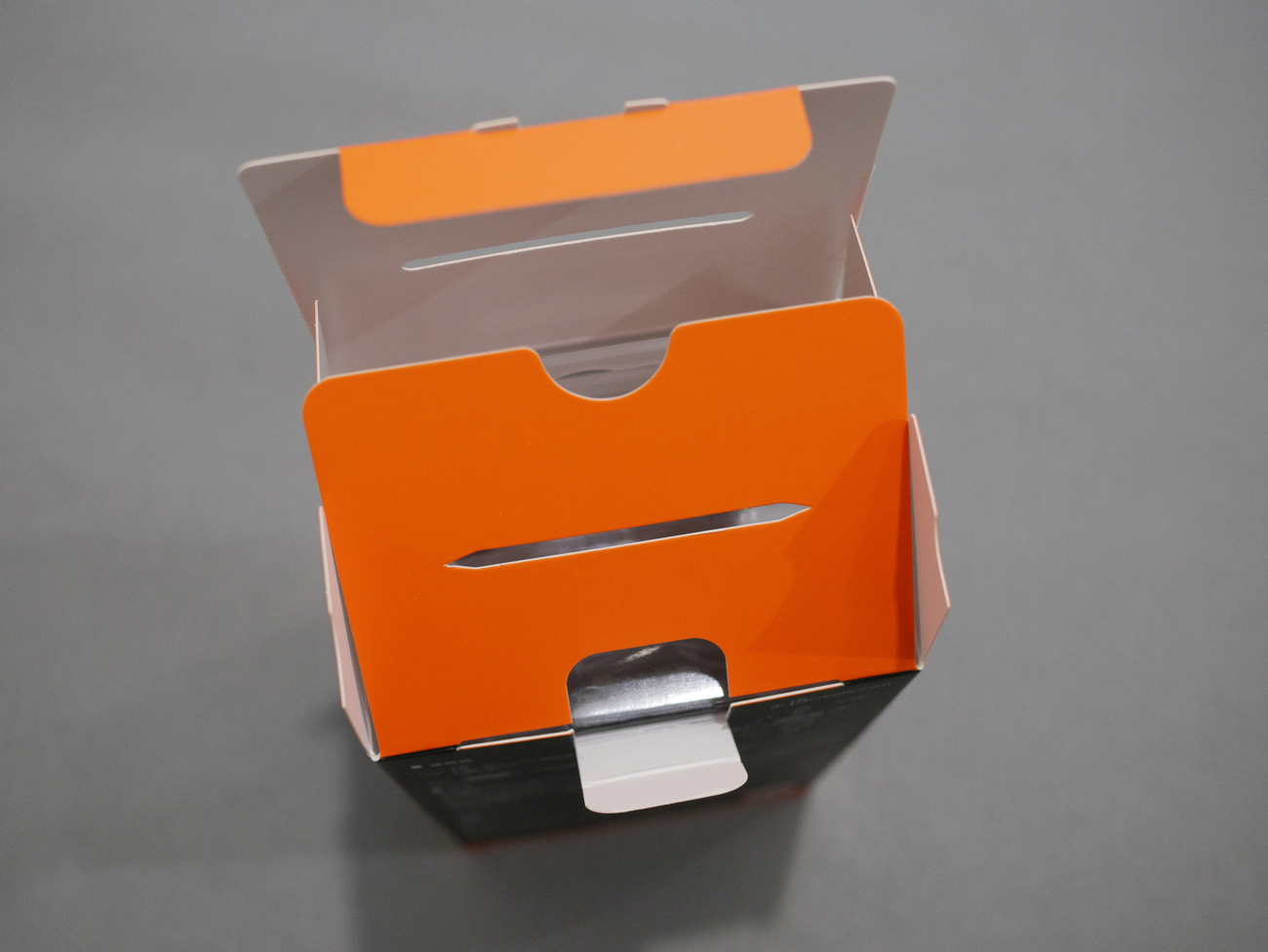 天面をこのように開けます